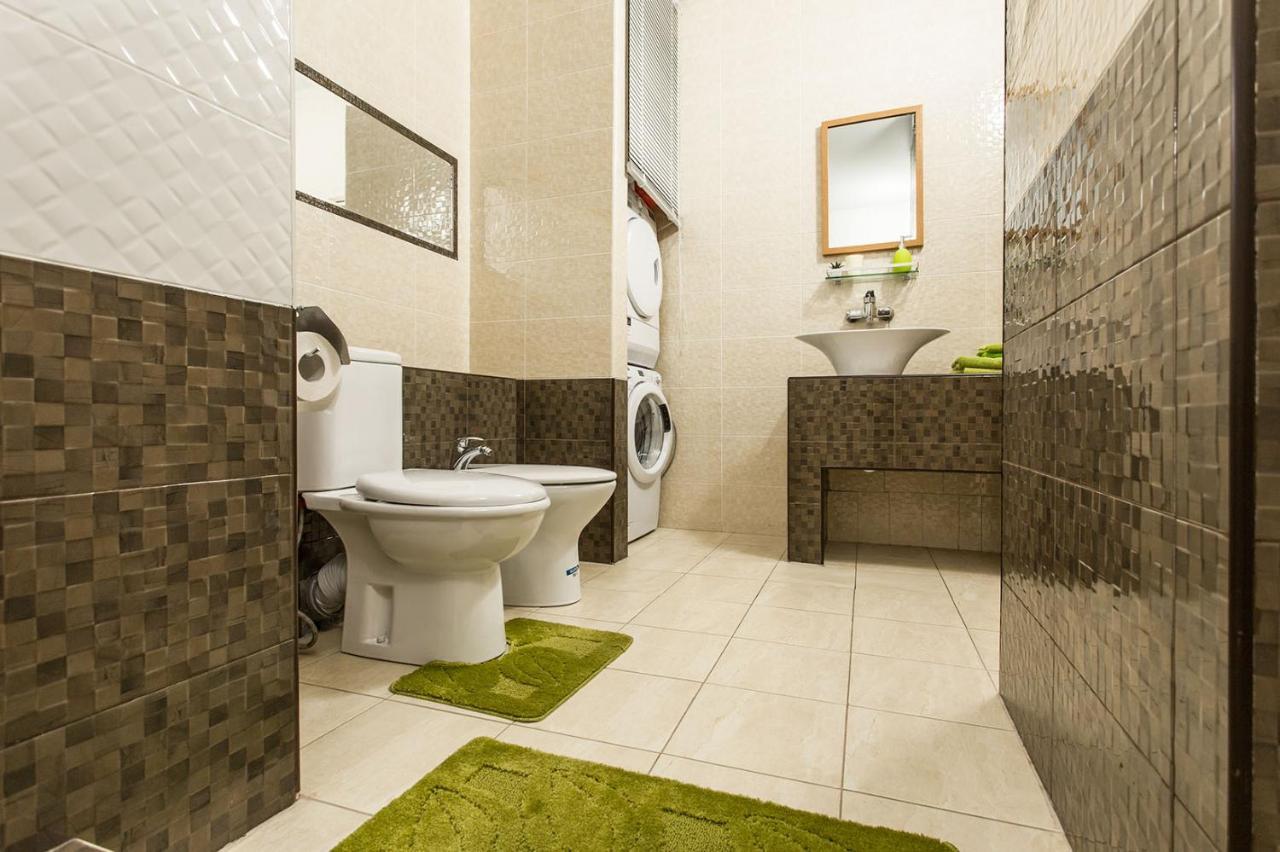 Gagarin Plaza Apartment 70 Square Metres On 12Th Floor โอเดสซา ภายนอก รูปภาพ