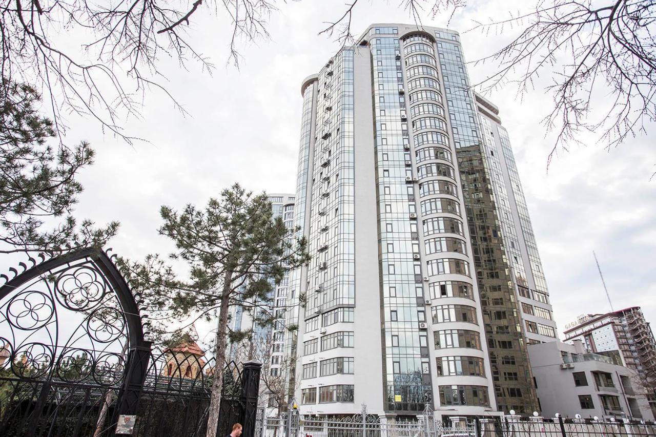 Gagarin Plaza Apartment 70 Square Metres On 12Th Floor โอเดสซา ภายนอก รูปภาพ