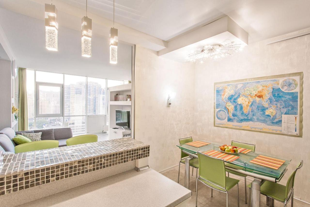 Gagarin Plaza Apartment 70 Square Metres On 12Th Floor โอเดสซา ภายนอก รูปภาพ
